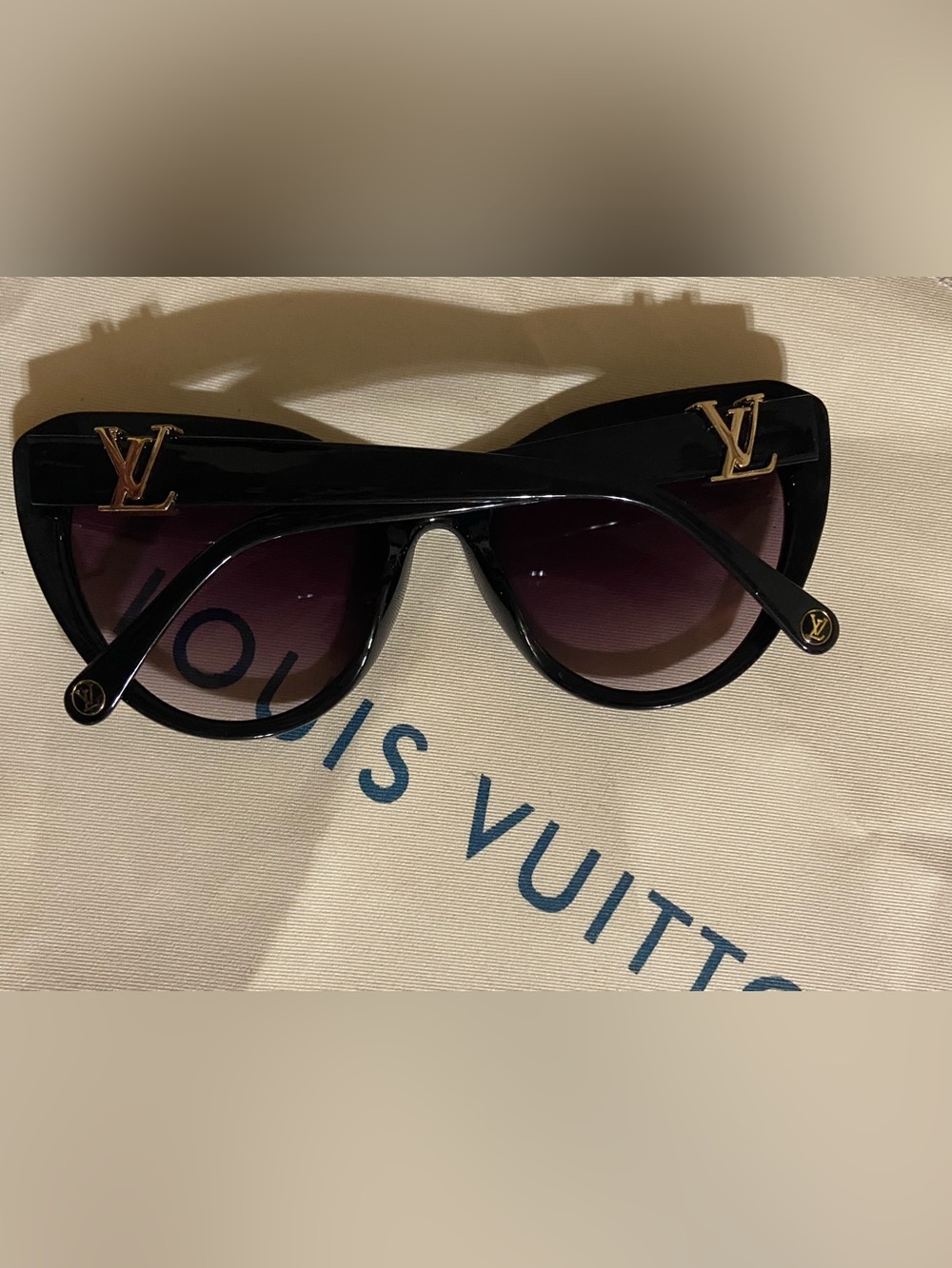 Louis Vuitton Black Frame Sunglasses with Gradient Purple Lenses